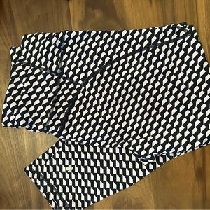 NWT Sweaty Betty Power 7/8 leggings Navy Blue/Lavender slant print